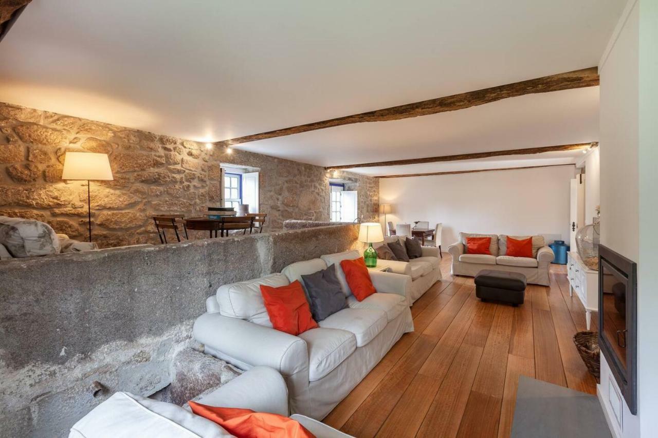 Eido Do Carvalhoso - Casa De Campo Em اركوس دي فالديفيز المظهر الخارجي الصورة