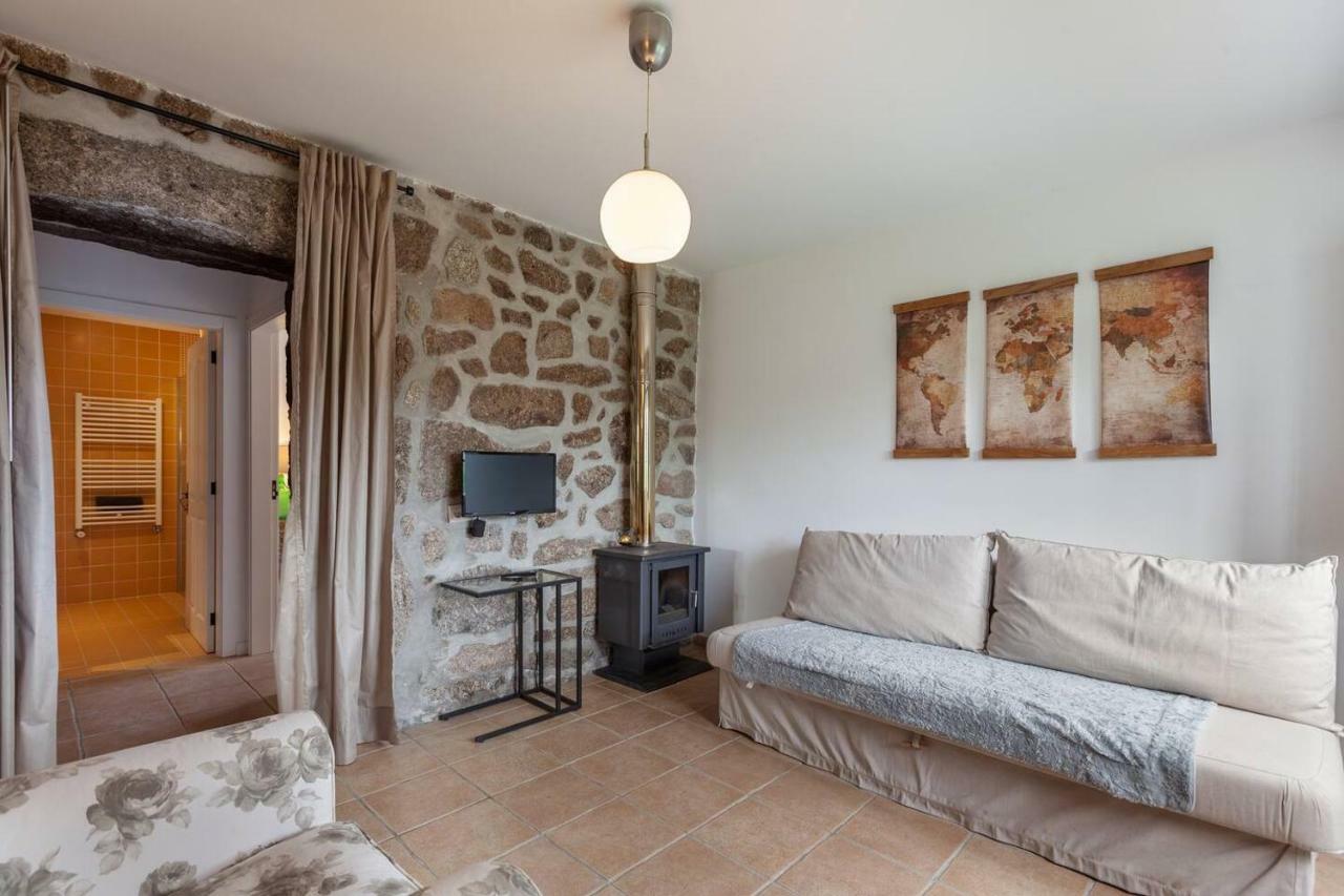 Eido Do Carvalhoso - Casa De Campo Em اركوس دي فالديفيز المظهر الخارجي الصورة