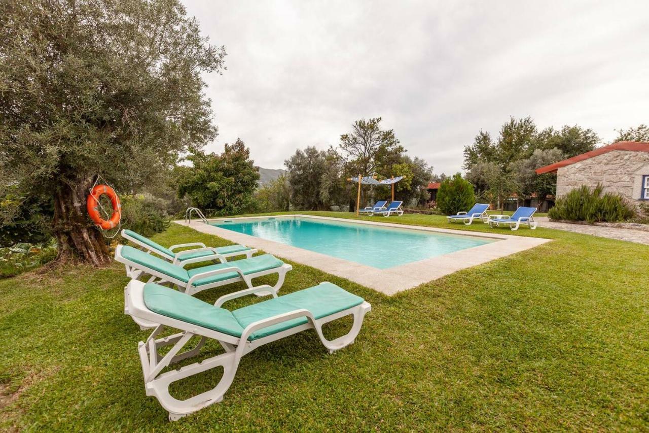 Eido Do Carvalhoso - Casa De Campo Em اركوس دي فالديفيز المظهر الخارجي الصورة